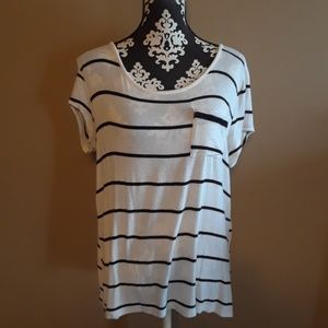 Rue21 oversized pocket t- shirt